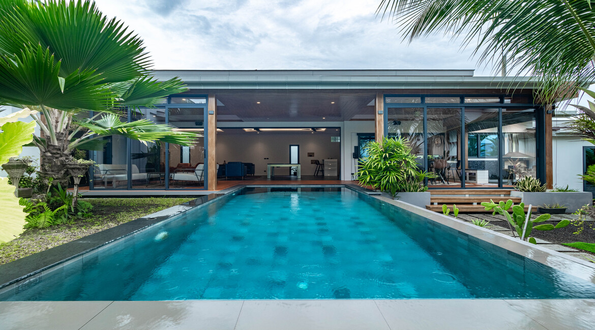 Standalone Pool Villa in Layan