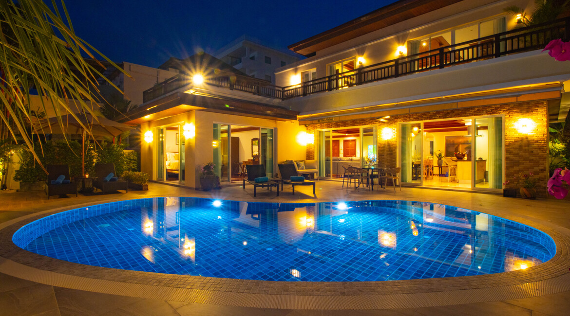 ENTIRE VILLA – 3 bedrooms with private pool at Surin Beach